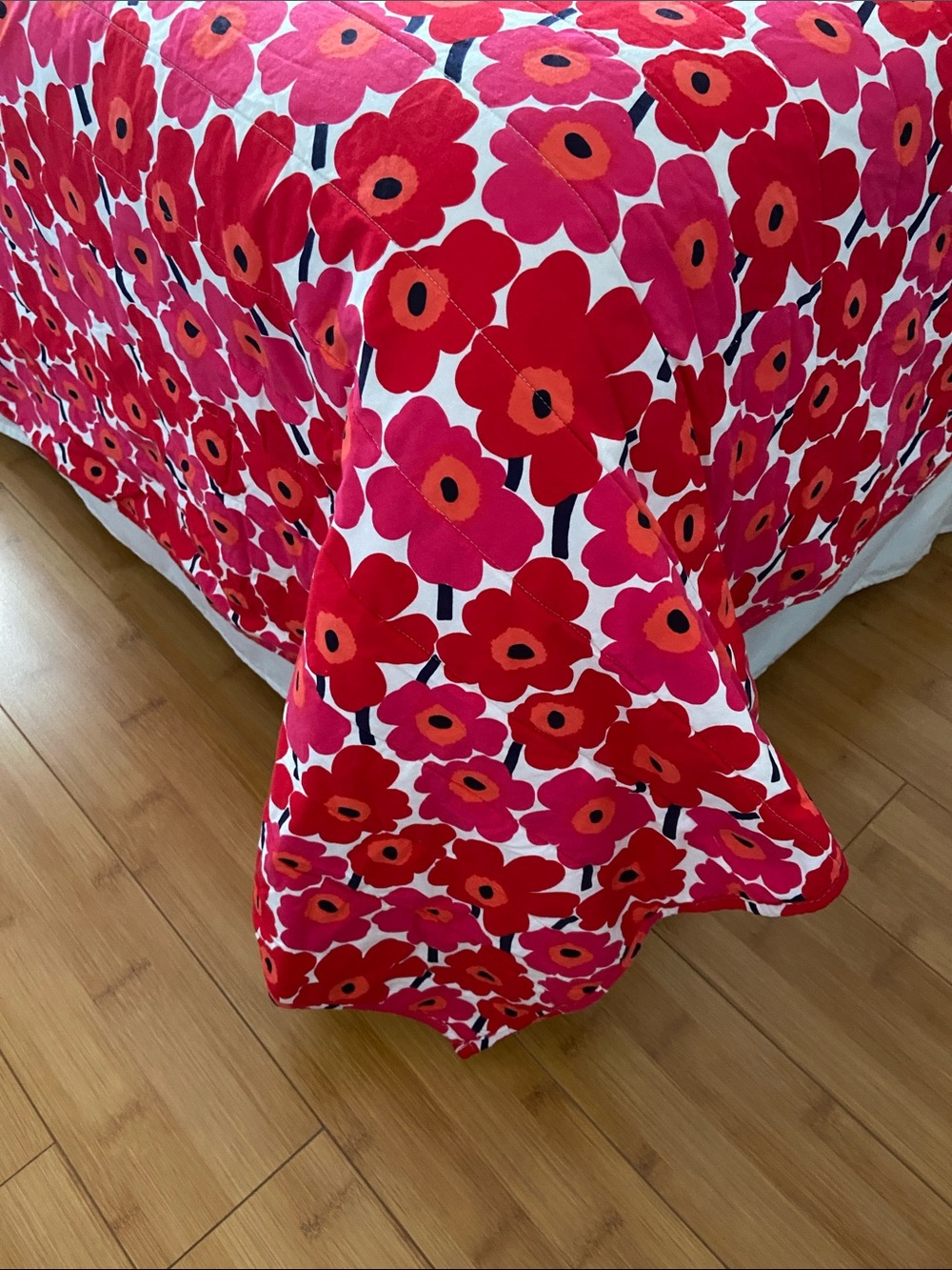 Marimekko Mini Unikko Floral Set Comforter And 2 Shams Red Pink Queen - Picture 4 of 14